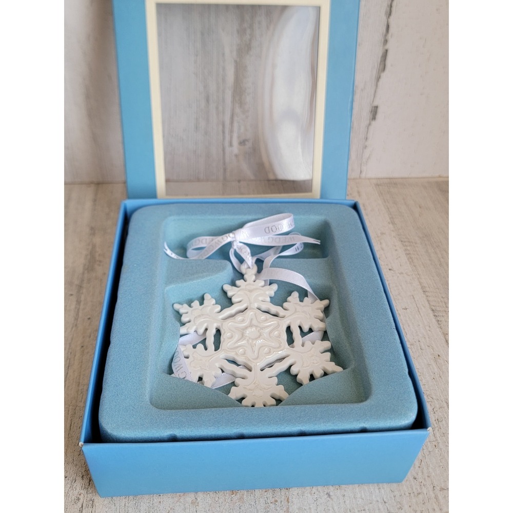Wedgewood England snowflake white vintage porcelain ornament Xmas unique